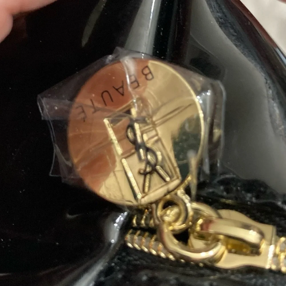 Yves Saint Laurent ysl black cosmetic beaut case dome shape